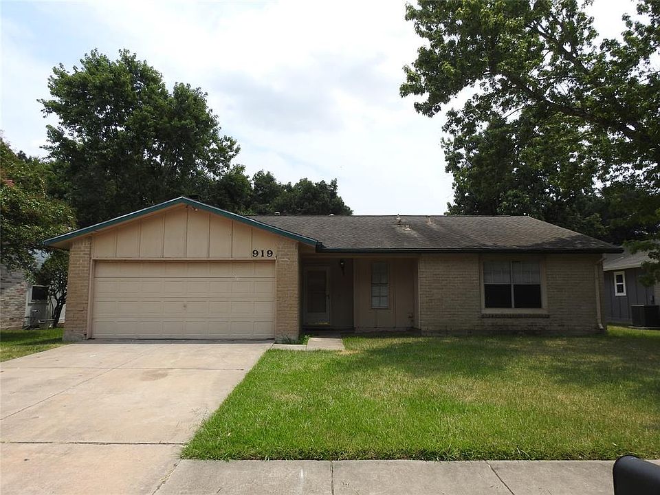 1st image of 919 Cheyenne Meadows Dr