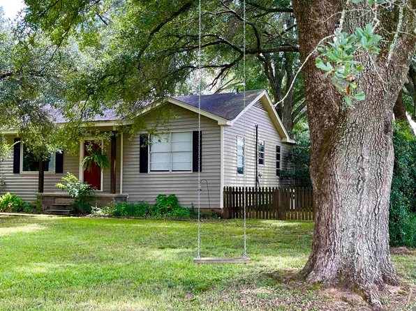 2581 Highway 67, Slaughter, LA 70777