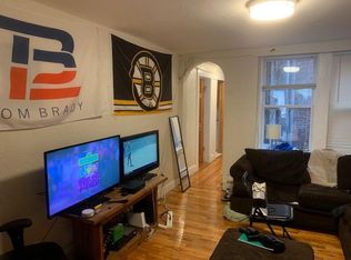 109 Salem St #202, Boston, MA 02113