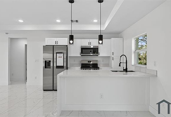4th image of 366 Butler Ave S #33974