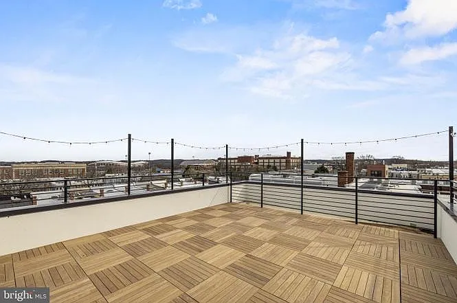 2 bed, 1245 sqft, $4,300 — Photo 2