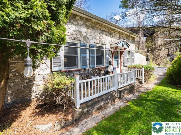 1053 S Main St, Phillipsburg, NJ 08865