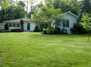 10 Dogwood Rd, Middletown, NJ 07748