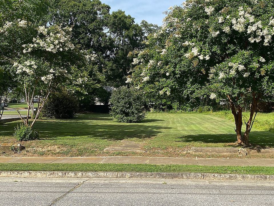 Level and clear lot