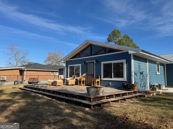 2648 Buck Head Rd, Baxley, GA 31513