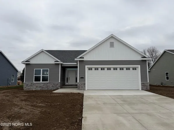 4005 E Plaza Blvd, Northwood, OH 43619