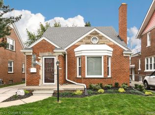 5045 Maple St, Dearborn, MI 48126