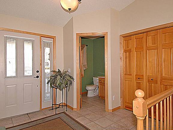 A spacious Foyer