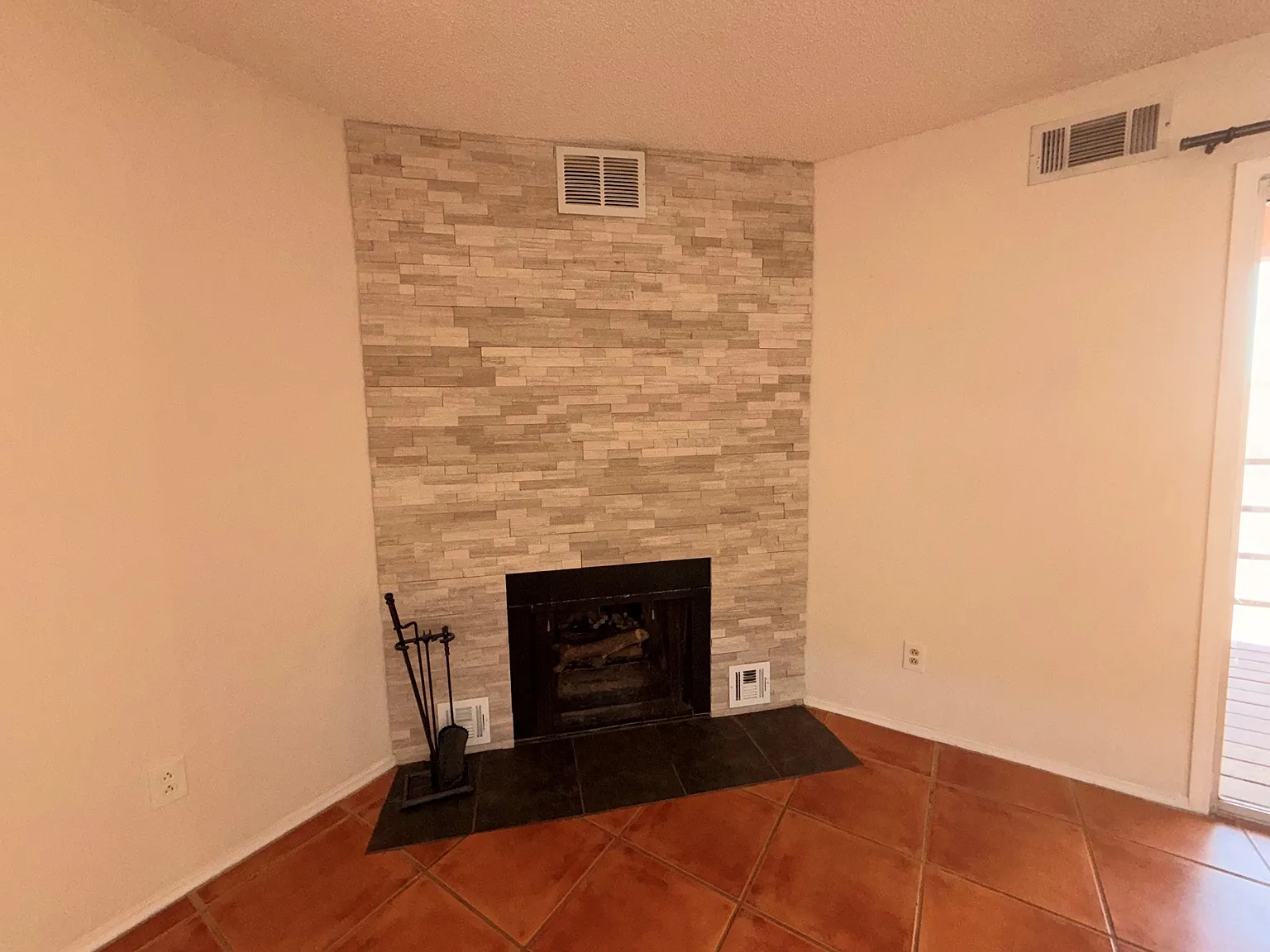 2601 W Broadway — Photo 4