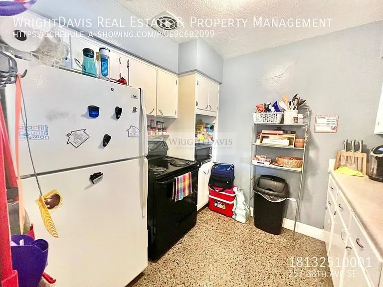 257 38th Ave SE — Photo 8