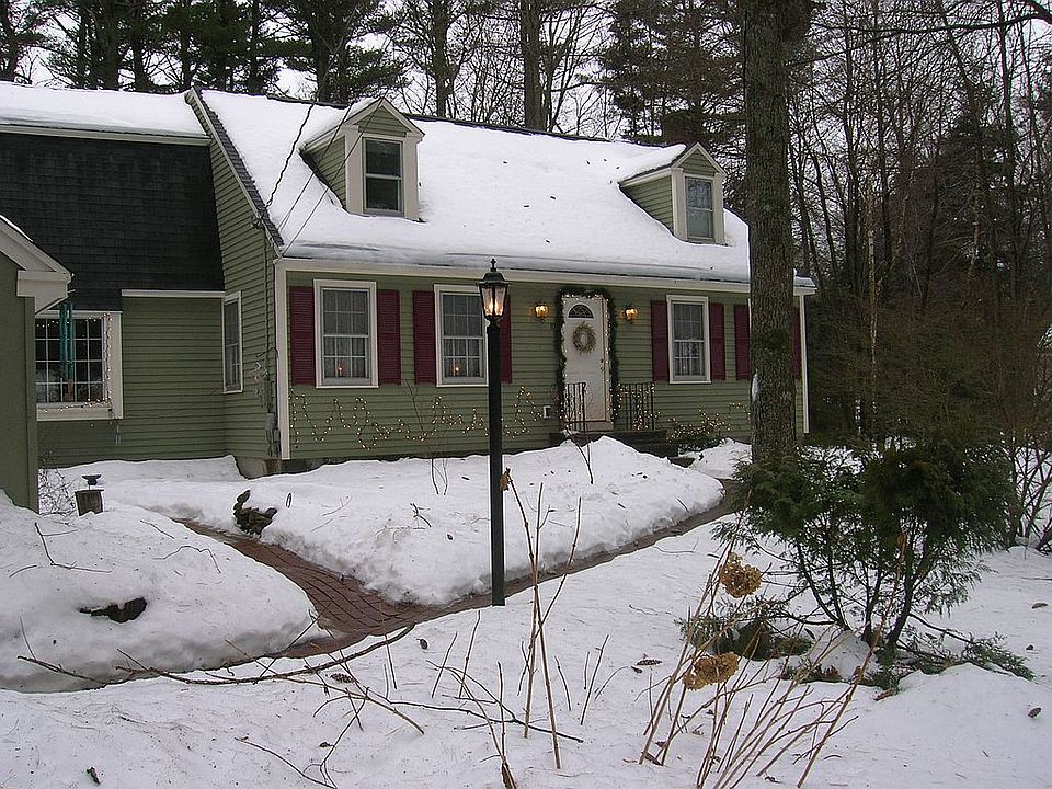 1st image of 10 Penwood Dr