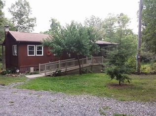 546 Wise Owl Ln, Breezewood, PA 15533
