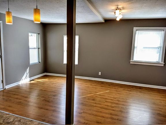 5th image of 4111 Wilmington Ave