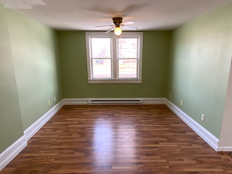 1 bed, 1.0 bath, 700 sqft, $1,100 — Photo 22