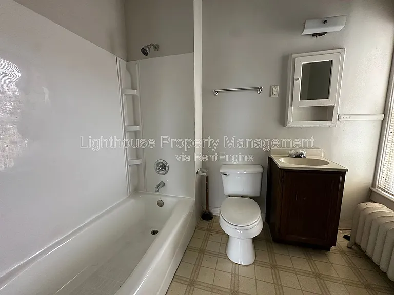 566 Capital Ave SW #4 — Photo 7