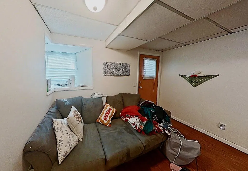 1 bed, 370 sqft, $822 — Photo 4