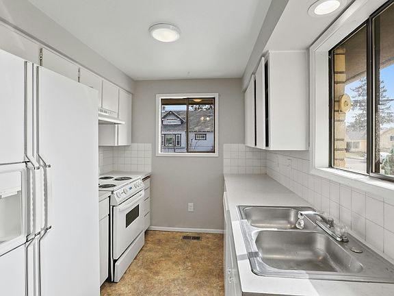 4th image of 228 E Crown Ave #1