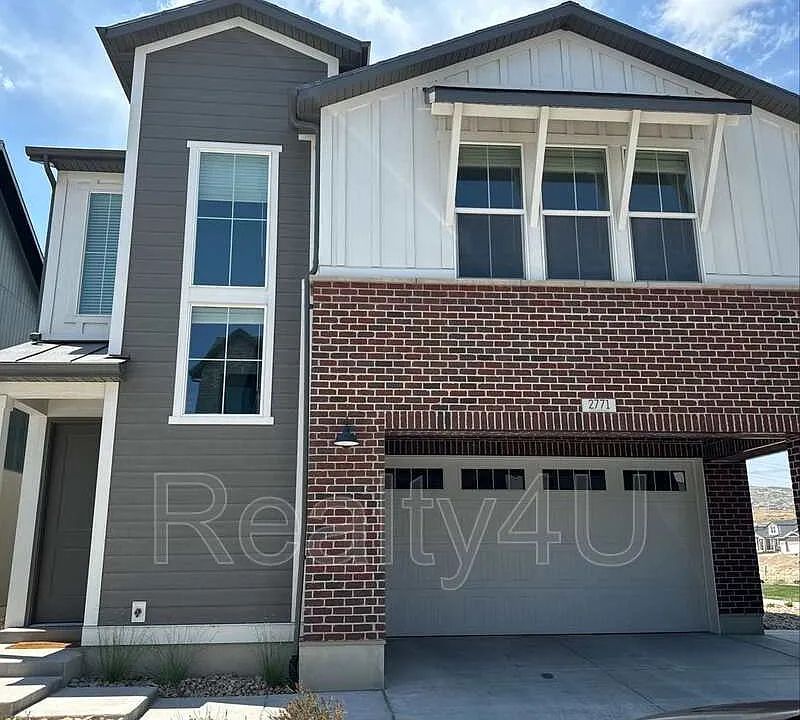 2771 N 3870 W