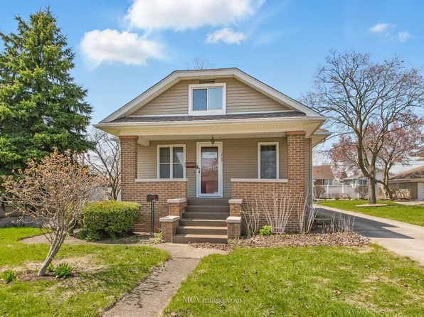 1707 Dearborn St, Crest Hill, IL 60403