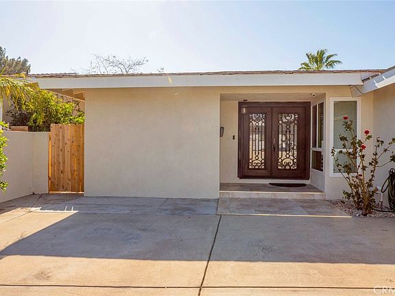 3rd image of 6921 Atoll Ave