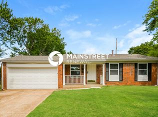 1095 Cedar Pl, Florissant, MO
