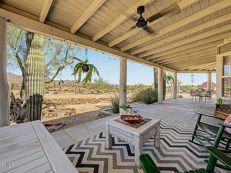 1935 E Tanya Rd — Photo 10