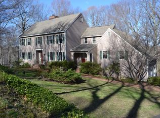 44 Revere Pl, Ridgefield, CT 06877