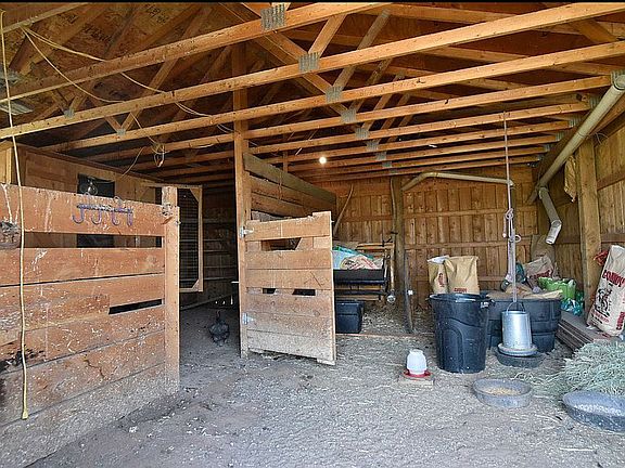 Barn