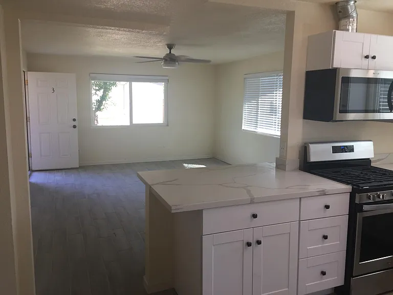 909 E Tuckey Ln #3 — Photo 4