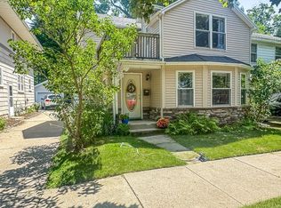 706 Rosewood Ave SE, East Grand Rapids, MI 49506