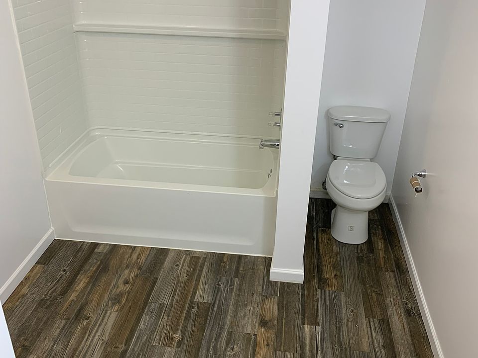 Huge Bathroom.