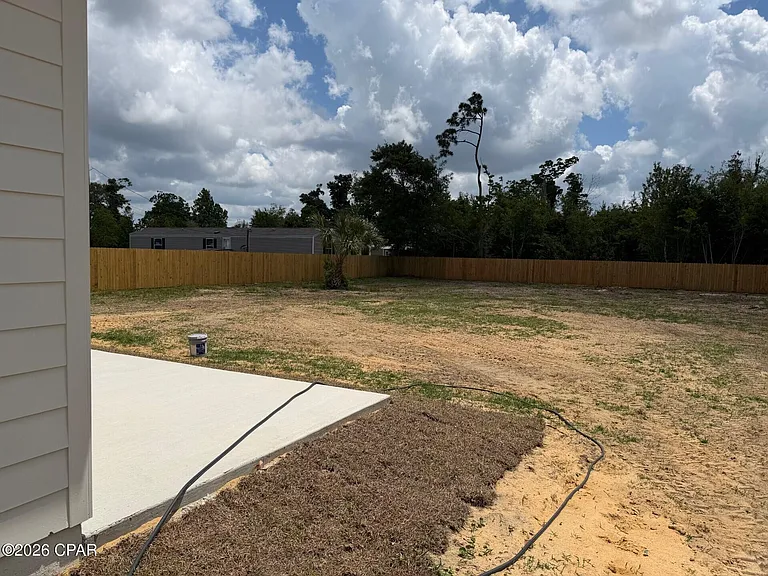 2512 N Bonita Ave — Photo 14