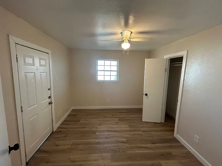 Sunny Terrace Seagoville — Photo 9