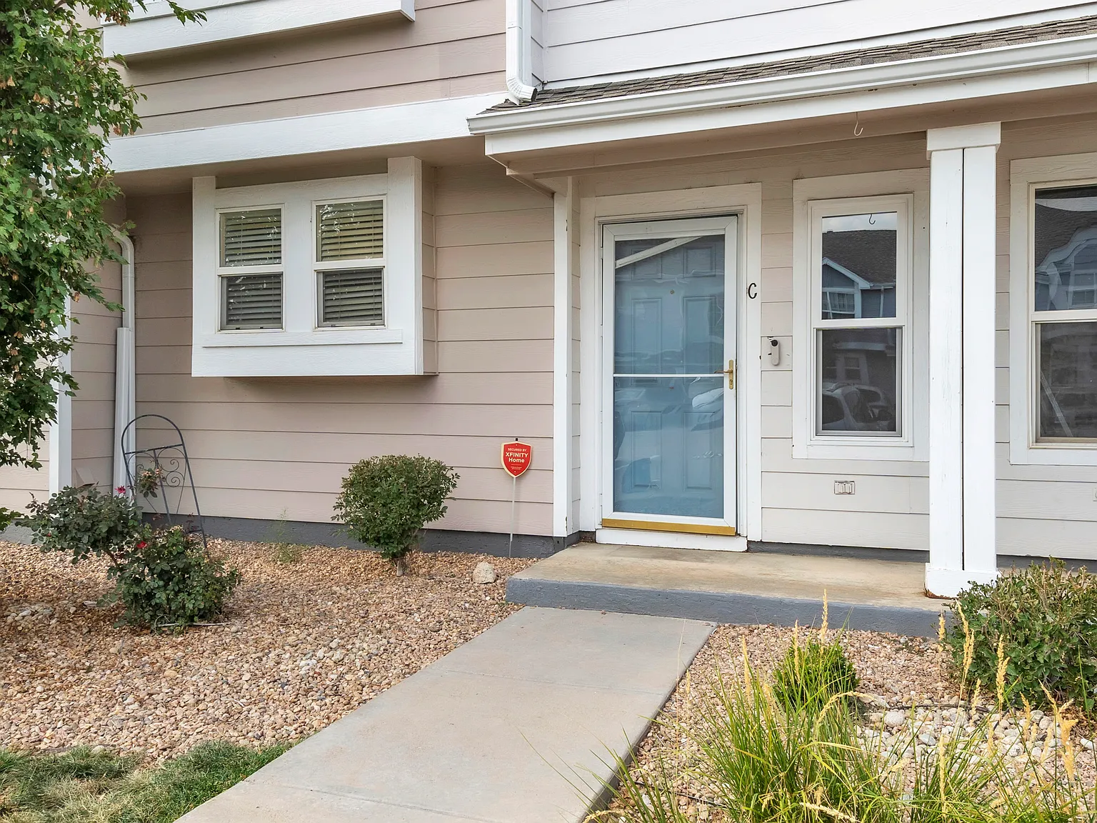 18717 E 57th Pl — Photo 2