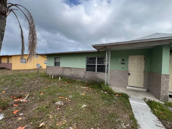 2426 Seneca Ave, Fort Pierce, FL 34946