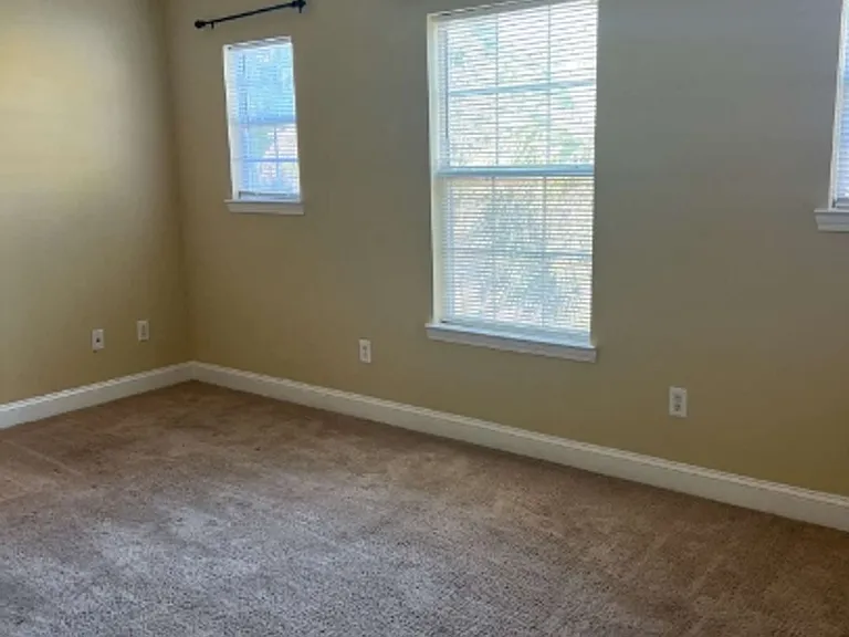 50 Cassandra Ln — Photo 9