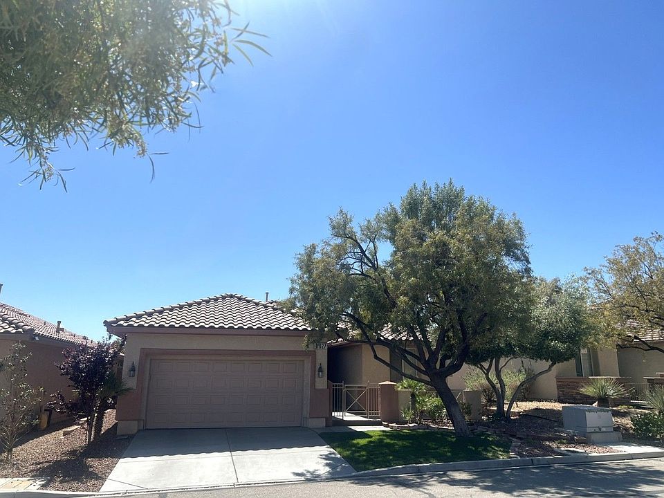 1st image of 11027 Village Crest Ln