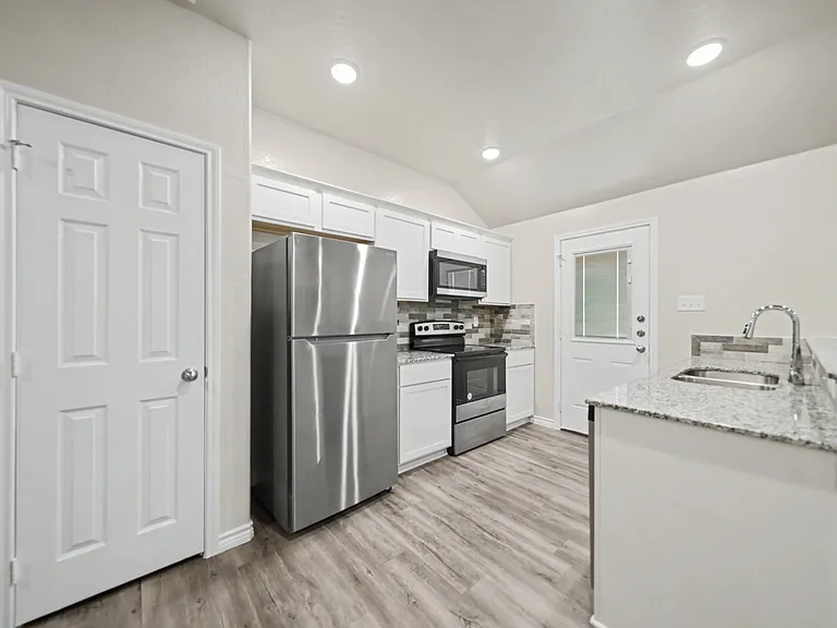 313 Lost Trl, Copperas Cove — Photo 32
