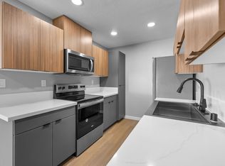 Grove House, Orange, CA 92867