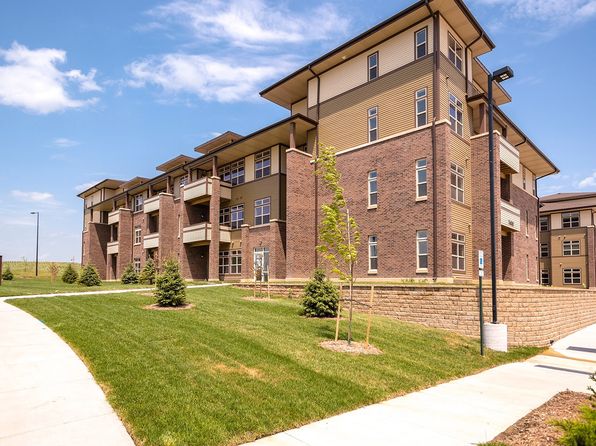 7300 Tallgrass Pkwy #2595293
