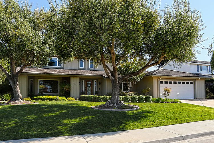 1st image of 381 Clubhouse Dr