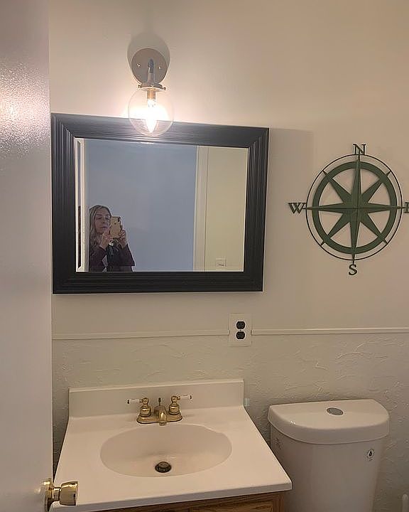 1st image of 33854 Kennedy Dr