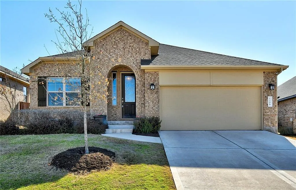 3 bed, 2.0 bath, 1963 sqft, $3,000 — Photo 3