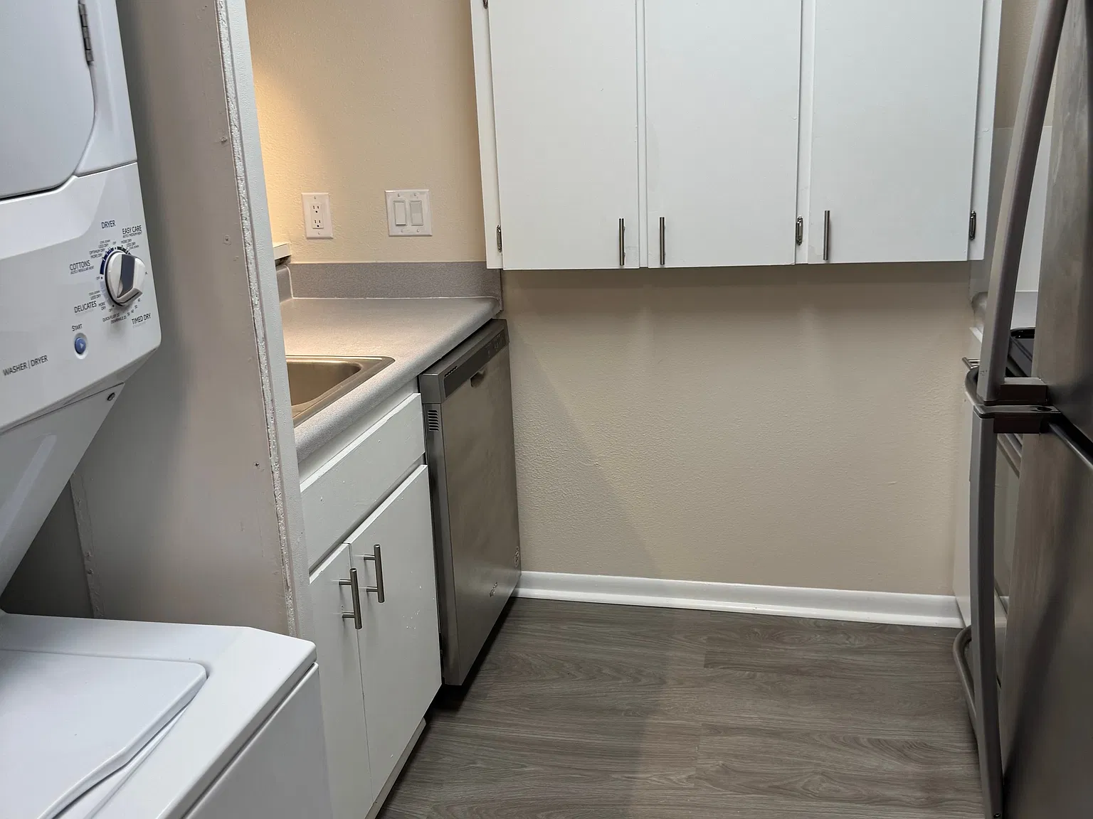 141 Fernery Rd — Photo 2