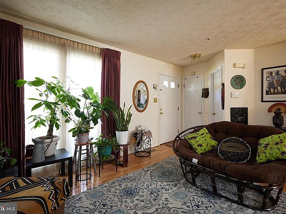 4th image of 12615 Pavillion Ct