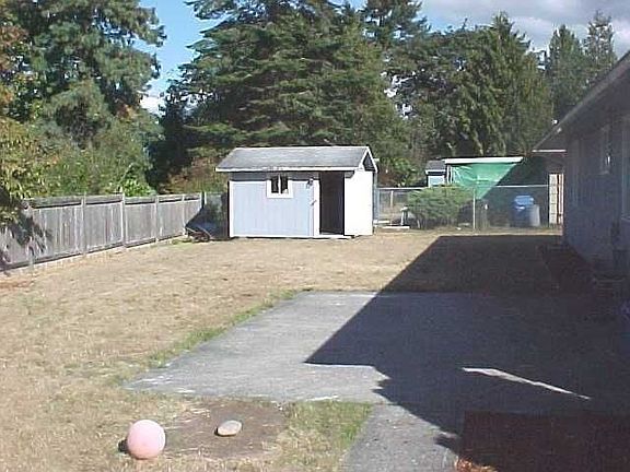 Back Yard & Shed
