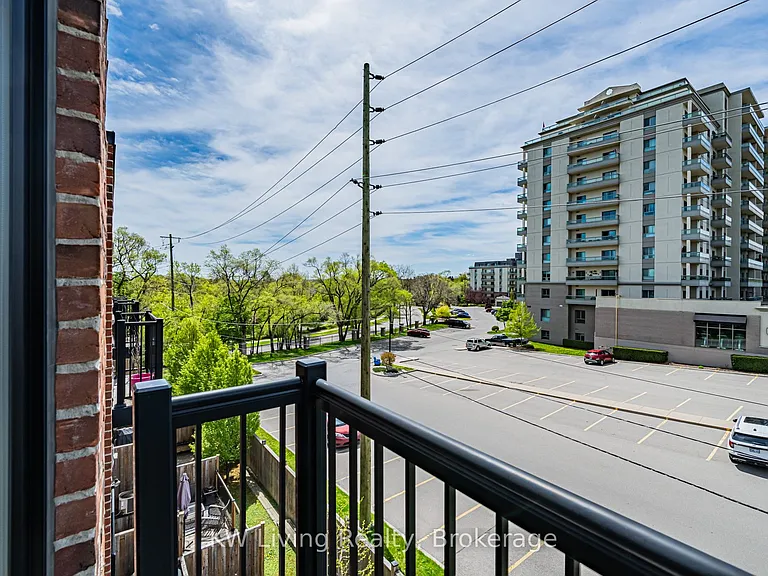 70 Plains Rd E #18 — Photo 38