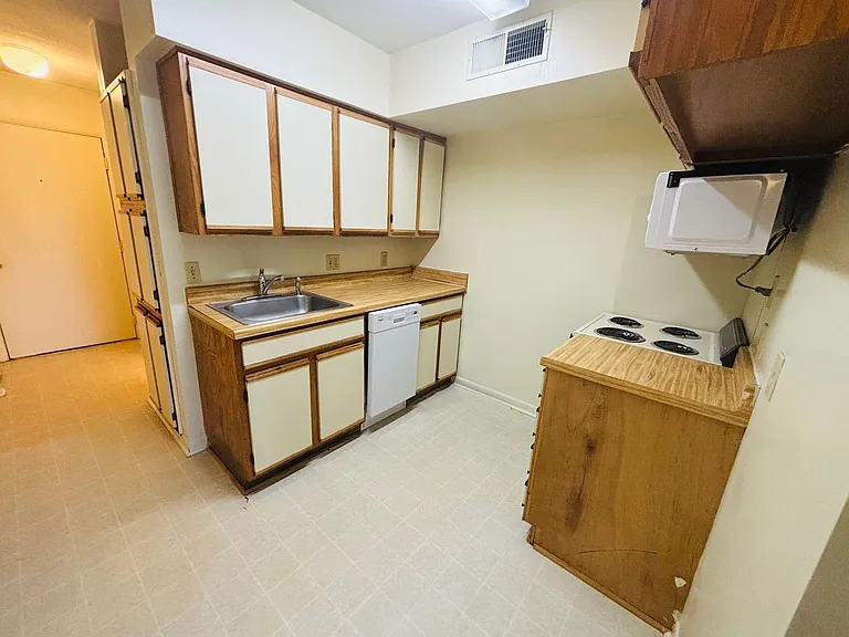 501 Sunridge Dr #K — Photo 5