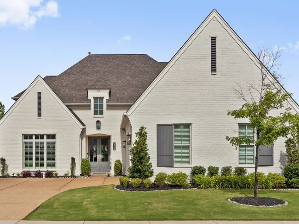 215 Pierpoint Ct, Collierville, TN 38017