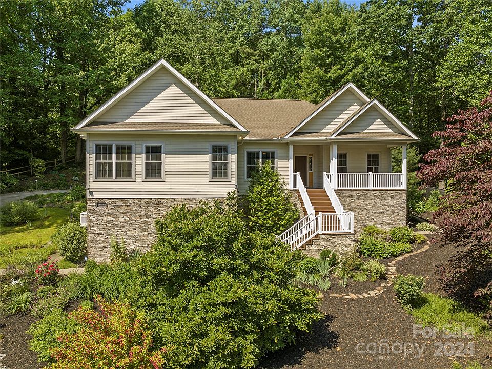 1st image of 135 Buckeye Dr #94